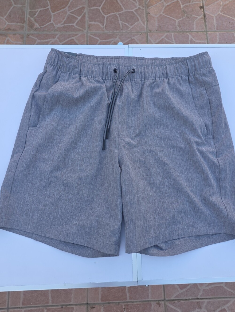 Eddie Bauer Burnt Gray Pull-On Shorts Men's Size Large Nwt